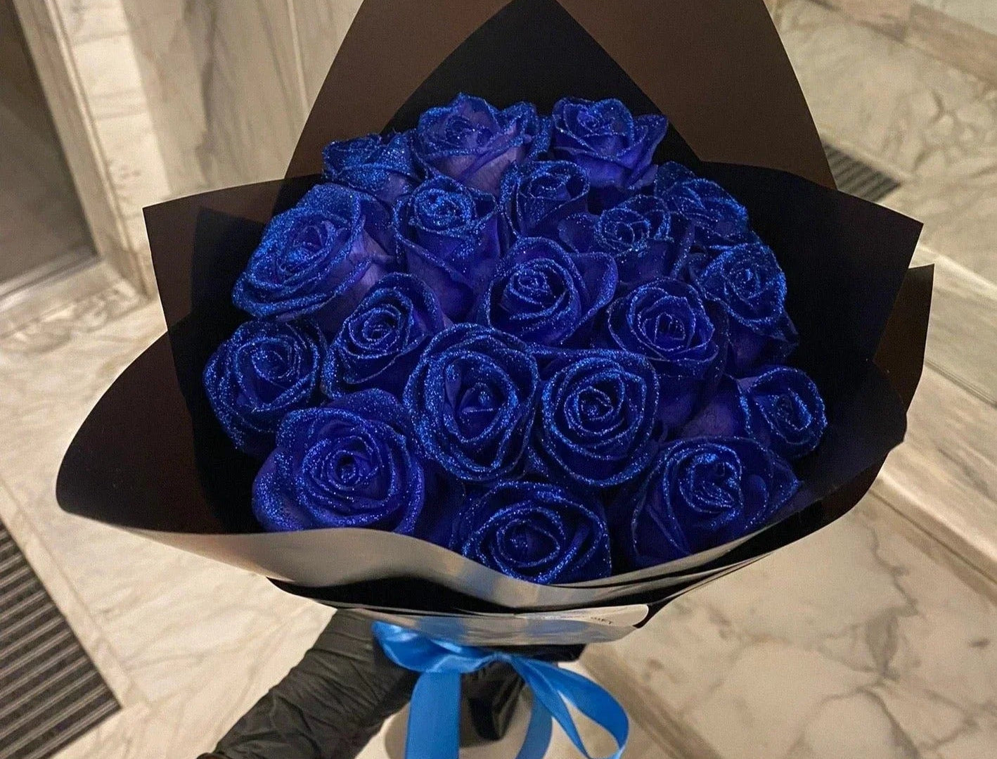 Eternal Glitter Rose – A Flower That Never Fades